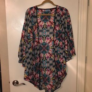 Vibrant print kimono - worn a few times! S/M